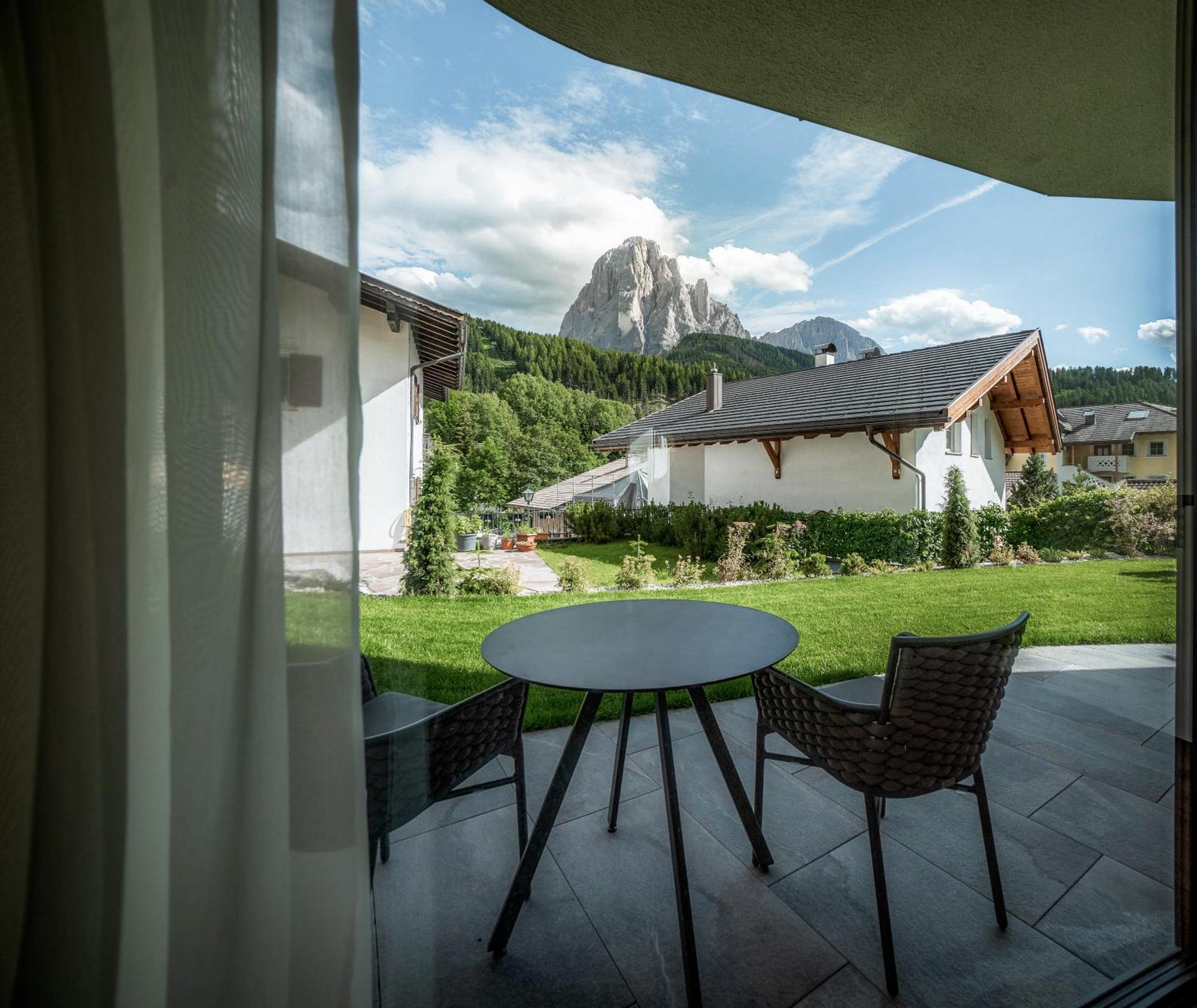 Anna Lodges Dolomites Santa Cristina Val Gardena Exterior photo