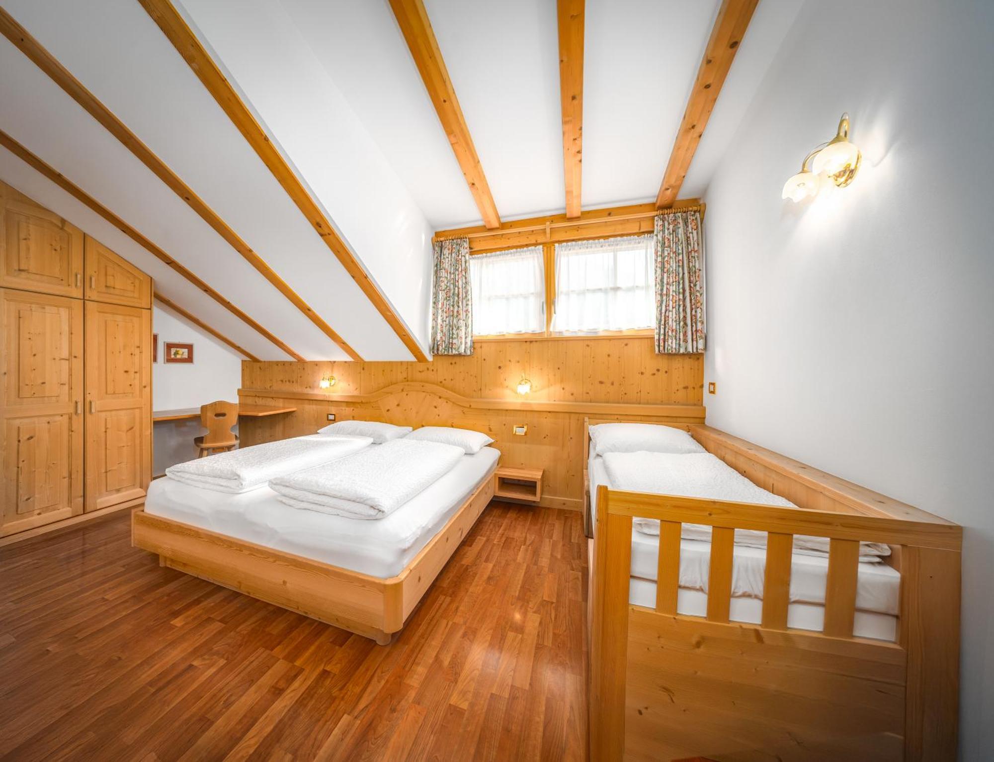 Anna Lodges Dolomites Santa Cristina Val Gardena Exterior photo
