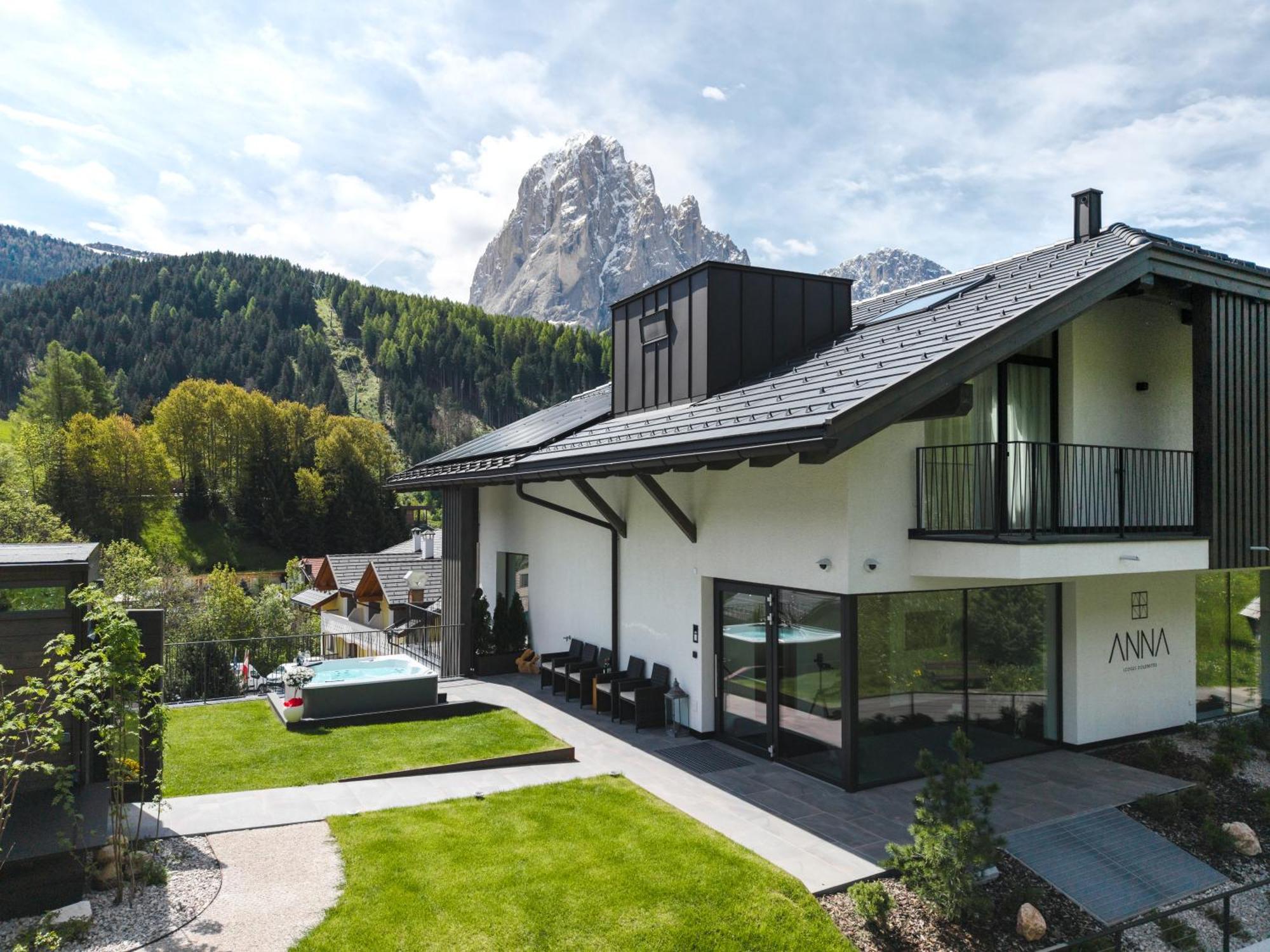 Anna Lodges Dolomites Santa Cristina Val Gardena Exterior photo
